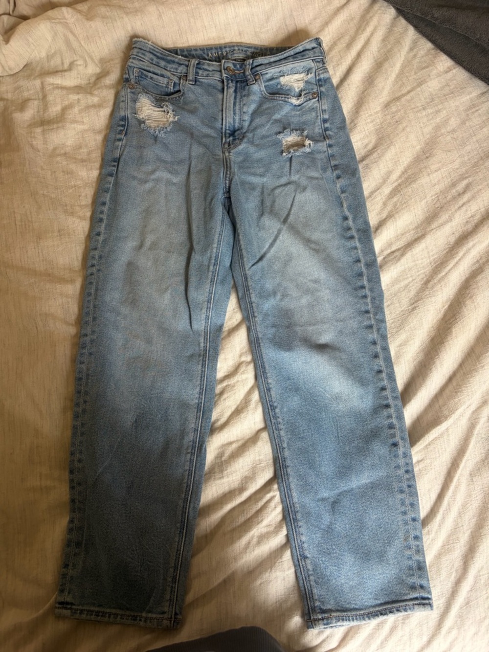American Eagle Outfitters Light Blue High-Rise Ripped Jeans